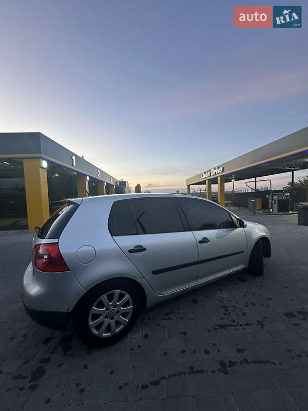 Хэтчбек Volkswagen Golf 2006 в Киеве фото 4 Хэтчбек Volkswagen Golf 2006 в Киеве