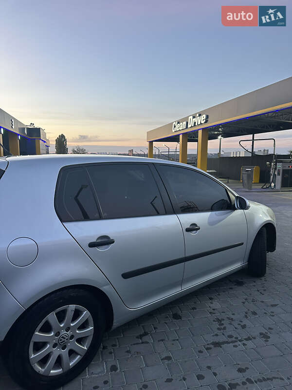 Хэтчбек Volkswagen Golf 2006 в Киеве фото 5 Хэтчбек Volkswagen Golf 2006 в Киеве