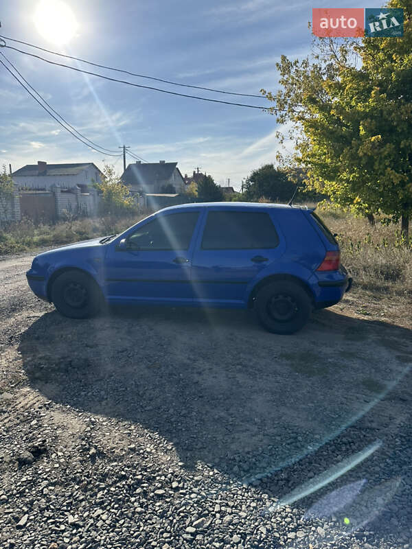 Хэтчбек Volkswagen Golf 2000 в Полтаве