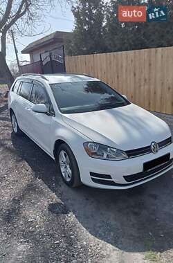 Универсал Volkswagen Golf 2015 в Виннице