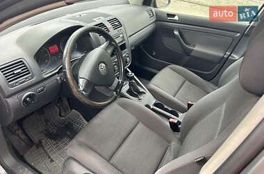 Хэтчбек Volkswagen Golf 2008 в Днепре