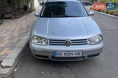 Універсал Volkswagen Golf 2002 в Южноукраїнську