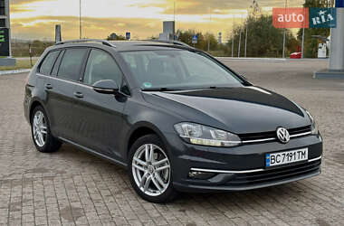 Універсал Volkswagen Golf 2017 в Стрию