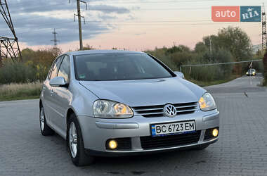 Хэтчбек Volkswagen Golf 2006 в Львове