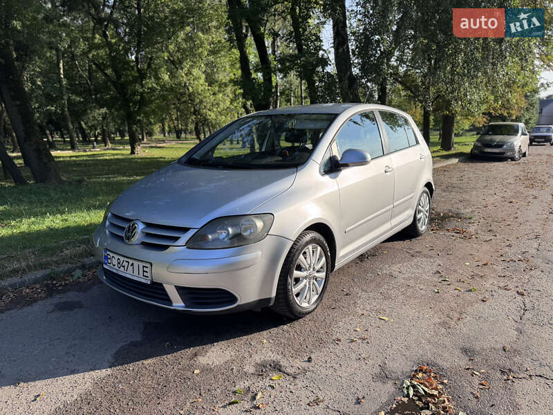 Volkswagen Golf 2005