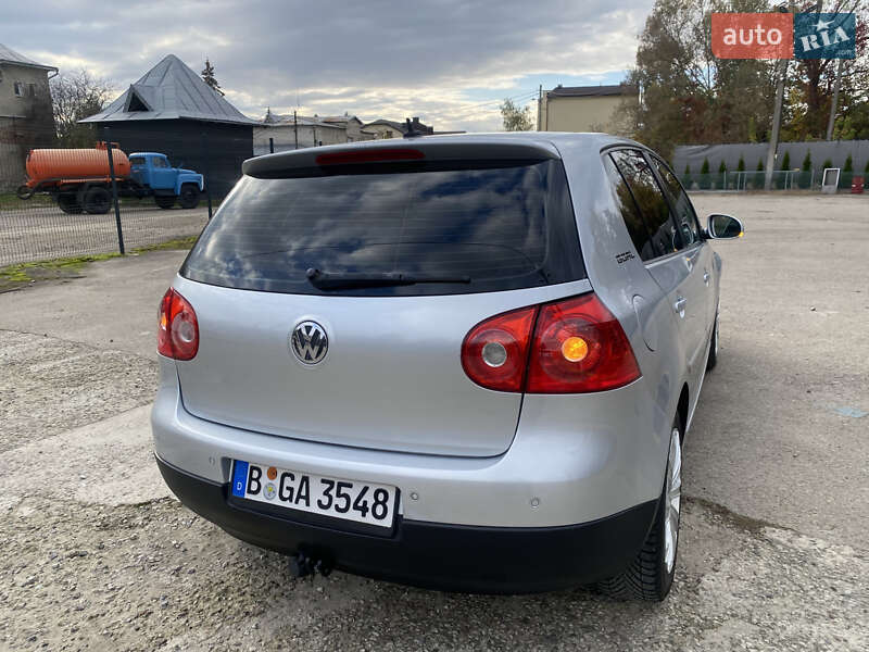 Хэтчбек Volkswagen Golf 2006 в Ивано-Франковске