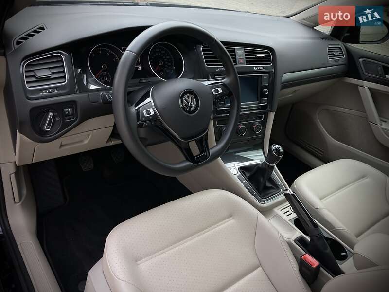 Хэтчбек Volkswagen Golf 2019 в Киеве фото 7 Хэтчбек Volkswagen Golf 2019 в Киеве