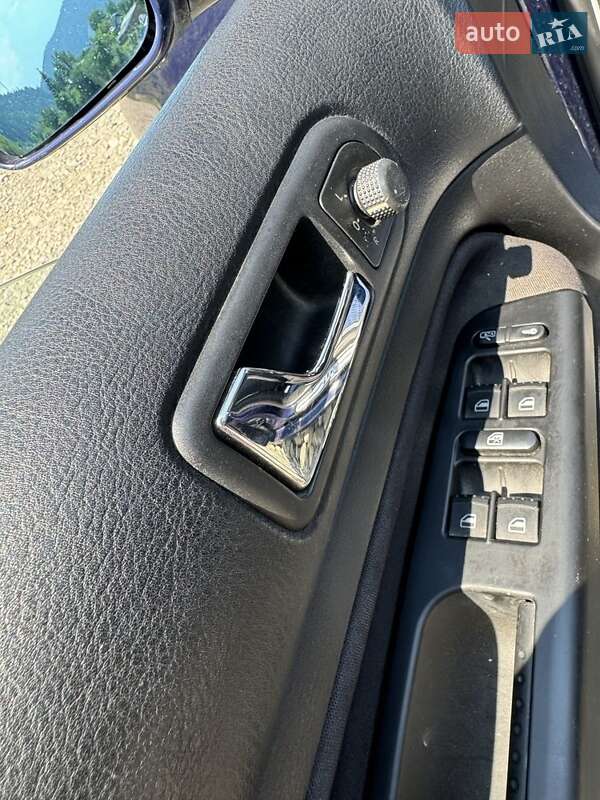 Універсал Volkswagen Golf 2001 в Івано-Франківську