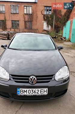 Хэтчбек Volkswagen Golf 2004 в Сумах