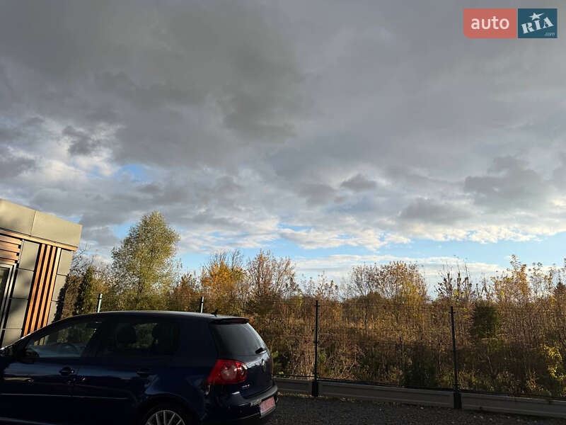 Хэтчбек Volkswagen Golf 2008 в Дрогобыче