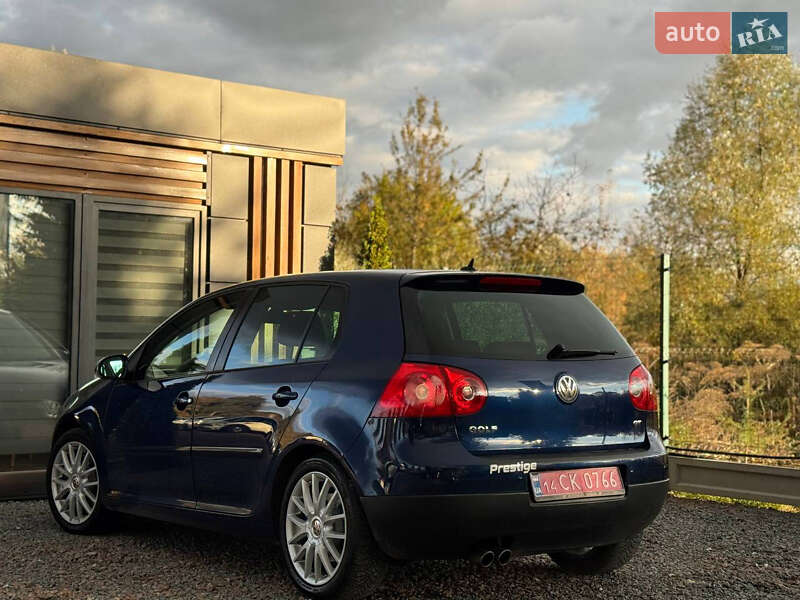 Хэтчбек Volkswagen Golf 2008 в Дрогобыче