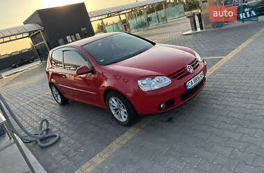 Хэтчбек Volkswagen Golf 2006 в Кропивницком