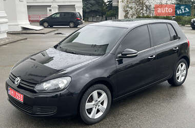Хетчбек Volkswagen Golf 2011 в Києві