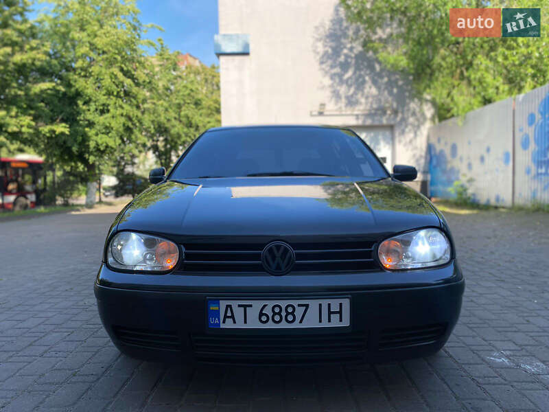 Хэтчбек Volkswagen Golf 2000 в Львове