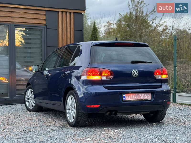 Хетчбек Volkswagen Golf 2010 в Дрогобичі