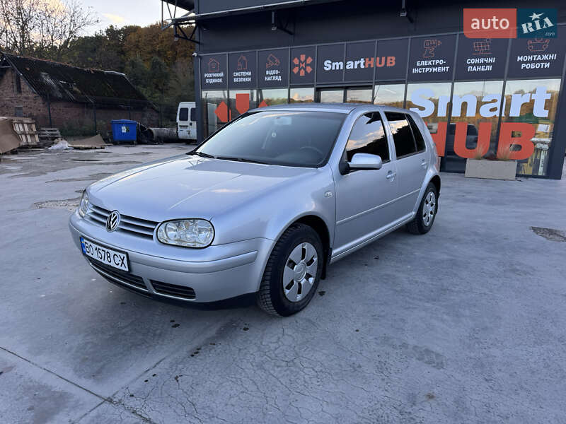 Volkswagen Golf 2003