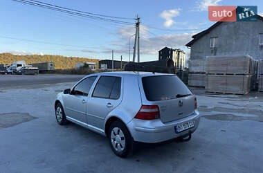 Хэтчбек Volkswagen Golf 2003 в  фото 4 Хэтчбек Volkswagen Golf 2003 в