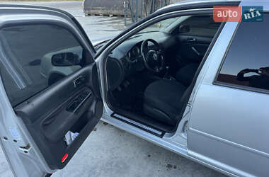 Хэтчбек Volkswagen Golf 2003 в  фото 20 Хэтчбек Volkswagen Golf 2003 в