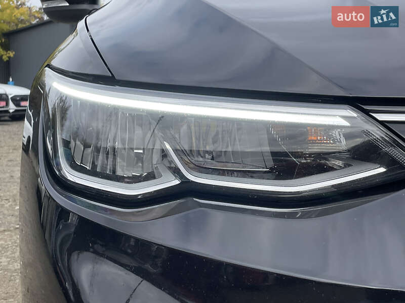 Универсал Volkswagen Golf 2022 в Луцке