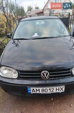Хэтчбек Volkswagen Golf 2000 в Житомире