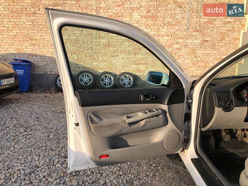 Универсал Volkswagen Golf 2000 в Коломые фото 17 Универсал Volkswagen Golf 2000 в Коломые