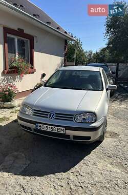 Хэтчбек Volkswagen Golf 2000 в Чорткове