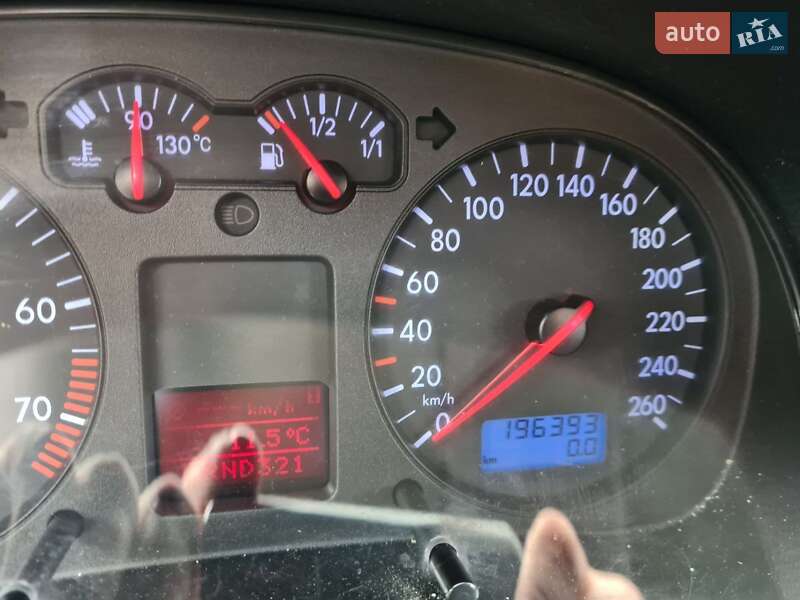 Универсал Volkswagen Golf 2003 в Бучаче фото 4 Универсал Volkswagen Golf 2003 в Бучаче