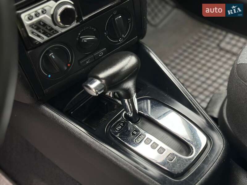 Универсал Volkswagen Golf 2003 в Бучаче фото 23 Универсал Volkswagen Golf 2003 в Бучаче