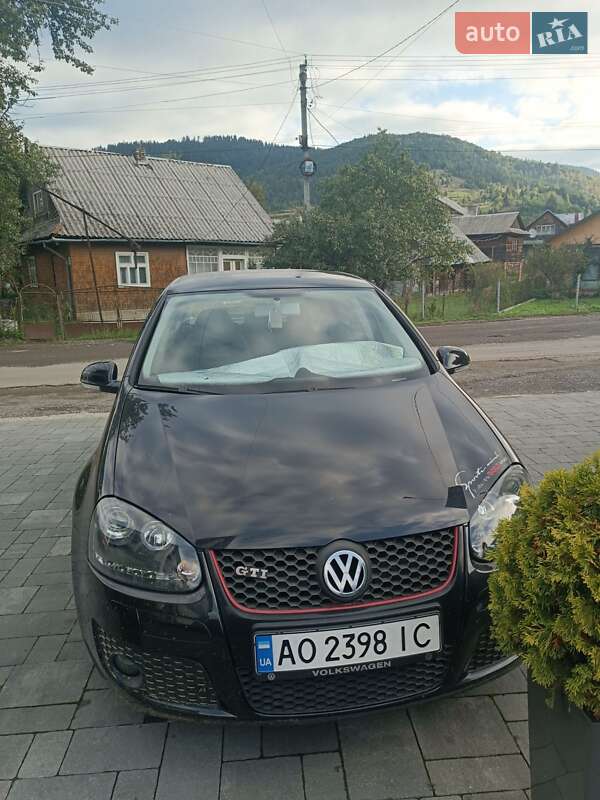 Хэтчбек Volkswagen Golf 2003 в Межгорье фото 11 Хэтчбек Volkswagen Golf 2003 в Межгорье