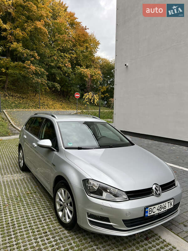 Универсал Volkswagen Golf 2015 в Львове