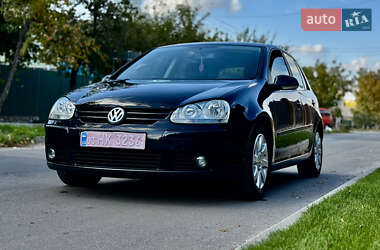 Хэтчбек Volkswagen Golf 2005 в Полтаве