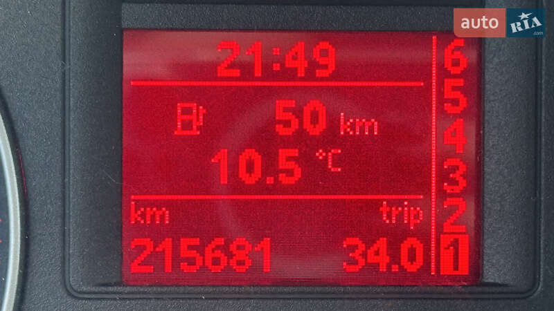 Хэтчбек Volkswagen Golf 2005 в Полтаве