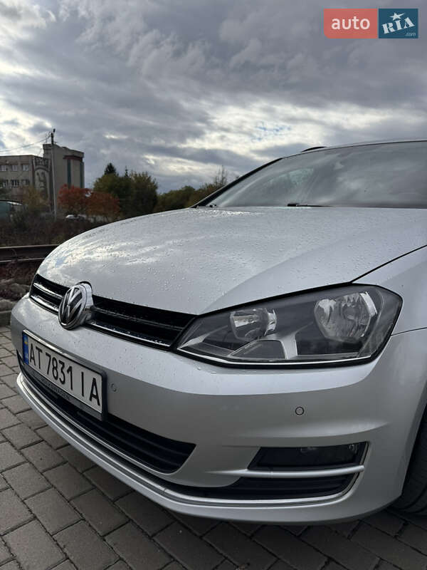 Універсал Volkswagen Golf 2014 в Івано-Франківську