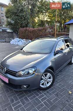Універсал Volkswagen Golf 2012 в Кам'янському