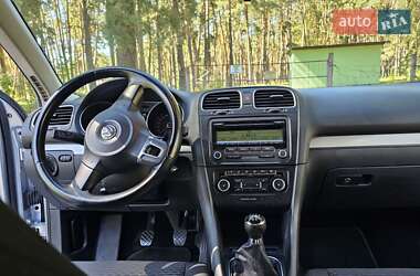 Универсал Volkswagen Golf 2011 в 