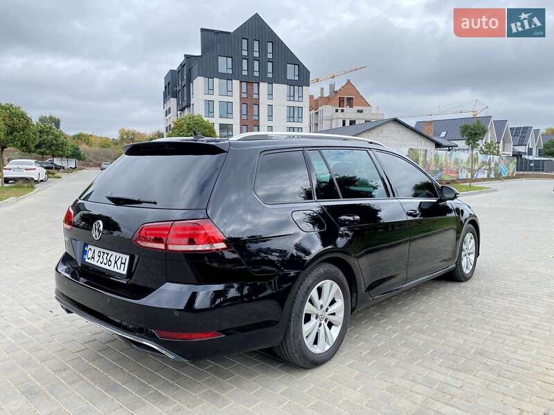 Универсал Volkswagen Golf 2018 в Умани