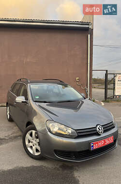 Универсал Volkswagen Golf 2010 в Житомире