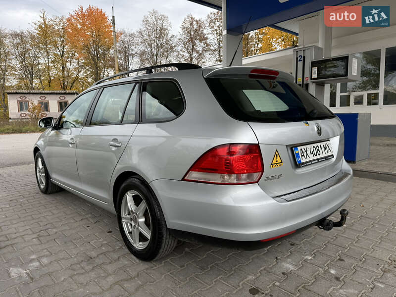 Универсал Volkswagen Golf 2009 в Сокирянах
