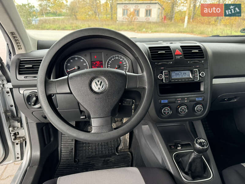 Универсал Volkswagen Golf 2009 в Сокирянах