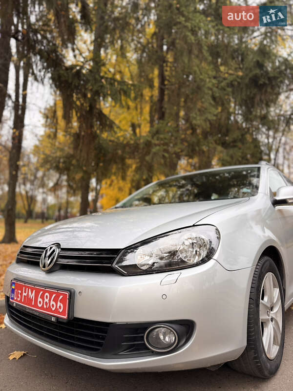 Универсал Volkswagen Golf 2009 в Сумах