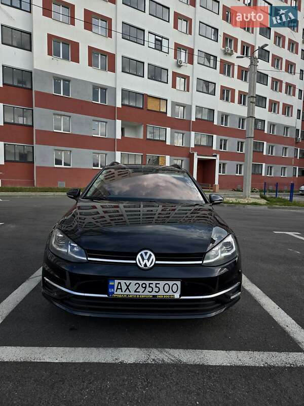 Универсал Volkswagen Golf 2018 в Харькове