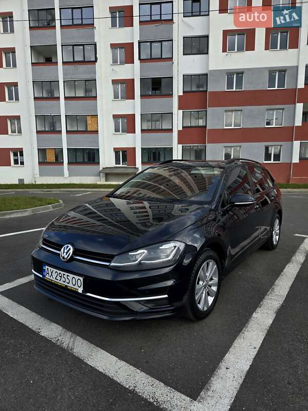 Универсал Volkswagen Golf 2018 в Харькове
