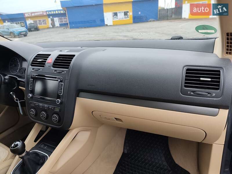 Универсал Volkswagen Golf 2007 в Житомире