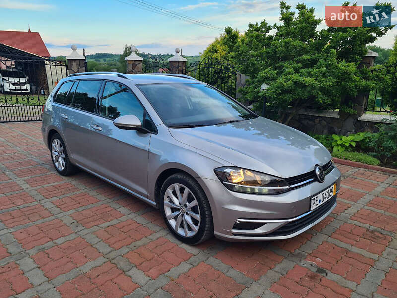 Универсал Volkswagen Golf 2017 в Черновцах