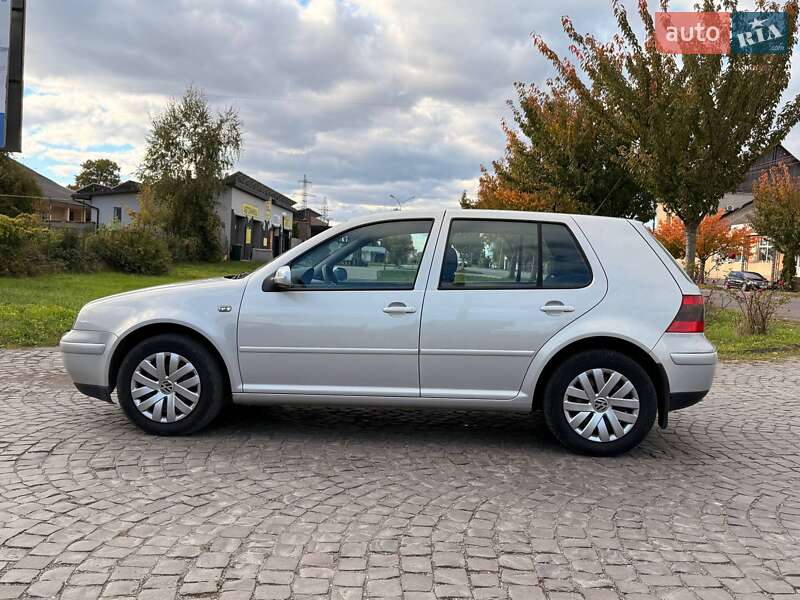 Volkswagen Golf 2000