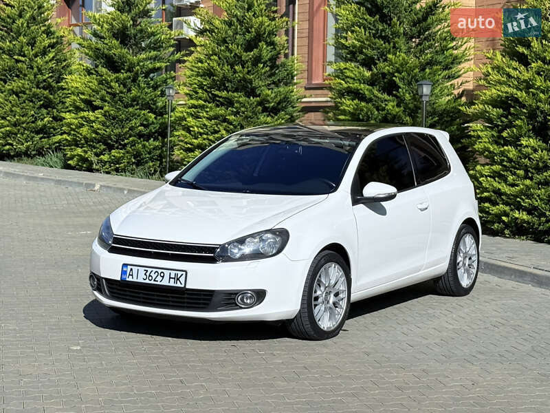 Хэтчбек Volkswagen Golf 2011 в Одессе