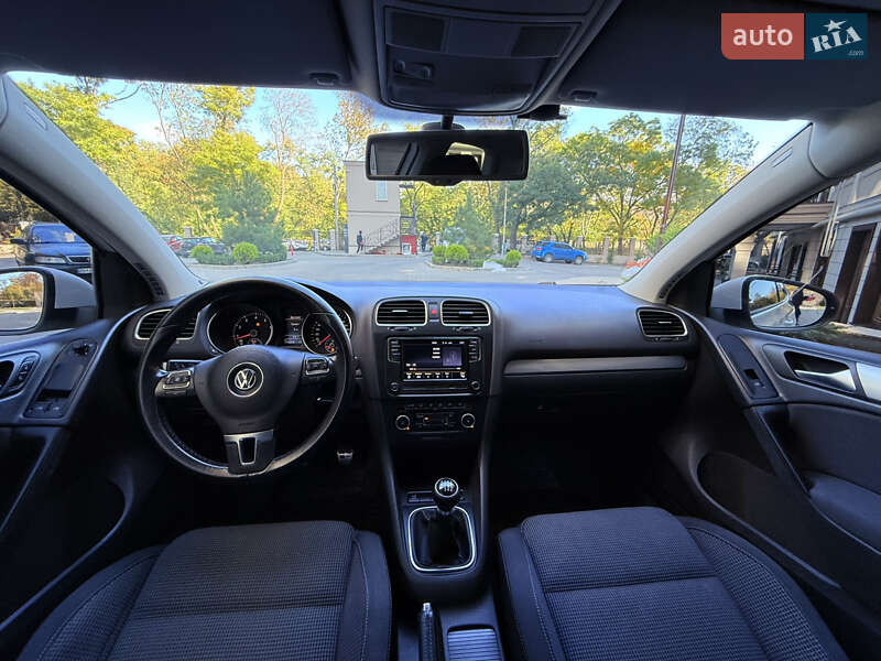 Хэтчбек Volkswagen Golf 2011 в Одессе