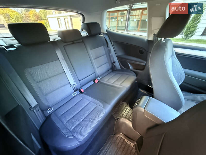 Хэтчбек Volkswagen Golf 2011 в Одессе