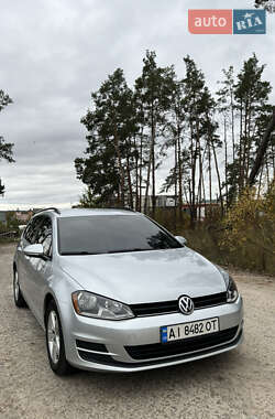 Универсал Volkswagen Golf 2015 в Ирпене