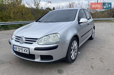 Хэтчбек Volkswagen Golf 2005 в Ямполе